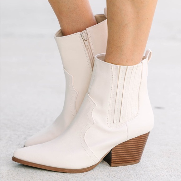 Pink Lily Shoes - Pink Lily pointed toe western booties women Size 8.5